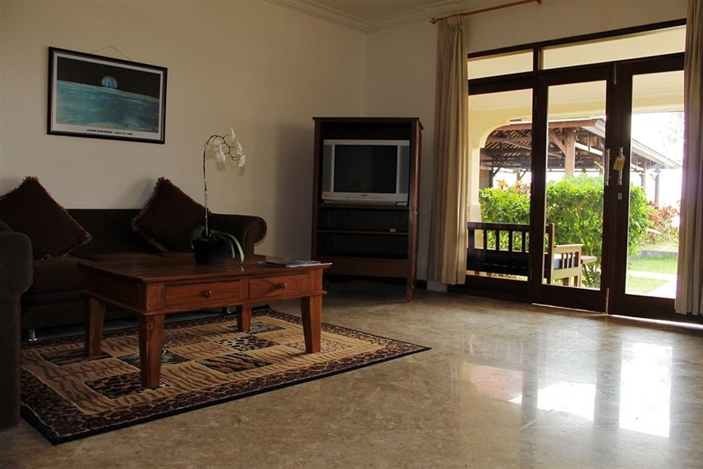 Lombok Beach Villa Mangsit Екстер'єр фото