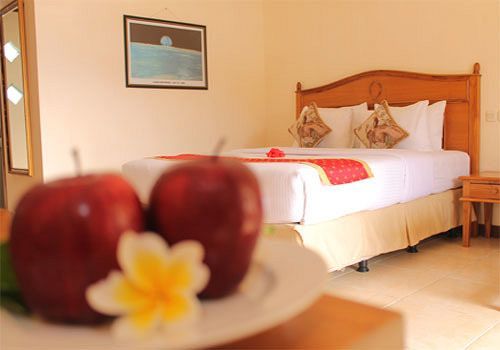 Lombok Beach Villa Mangsit Екстер'єр фото