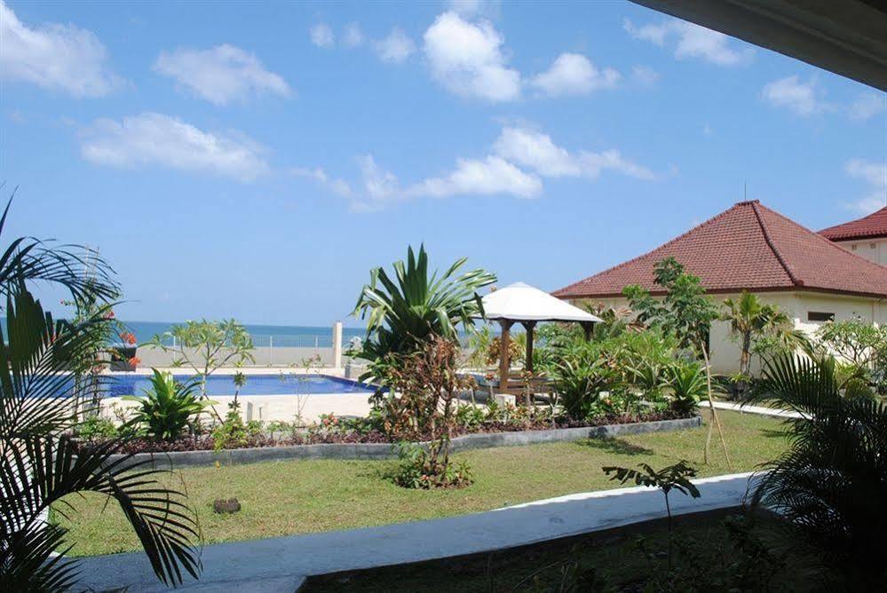 Lombok Beach Villa Mangsit Екстер'єр фото